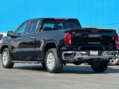 Used 2021 GMC Sierra 1500 SLT w/ SLT Premium Package image 6