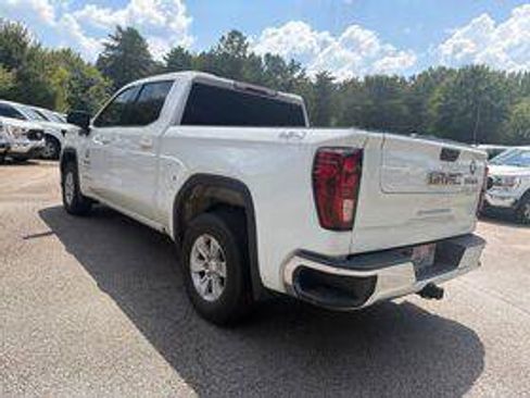 Used 2023 GMC Sierra 1500 SLE AWD/4WD image 10