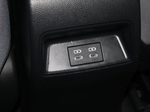 Used 2023 Toyota Corolla SE image 30