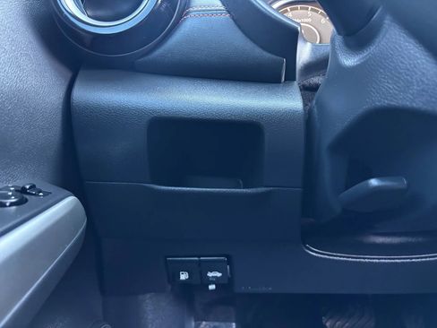 Used 2020 Nissan Kicks SR w/ SR Premium Package image 23