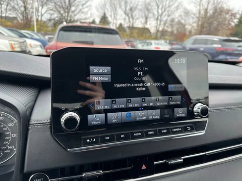 Used 2024 Mitsubishi Outlander SE image 20