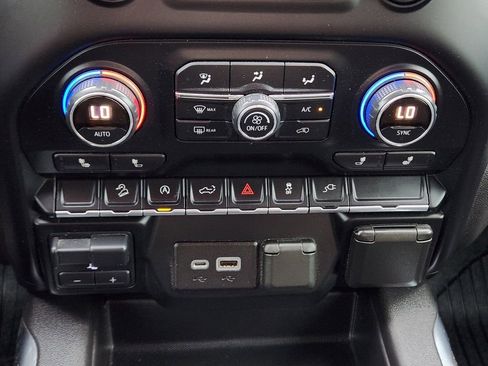 Used 2019 Chevrolet Silverado 1500 RST w/ All-Star Edition AWD/4WD image 21