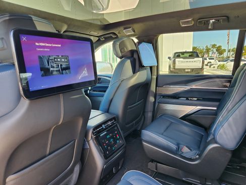 New 2025 Cadillac Escalade IQ Luxury 2 AWD/4WD image 20