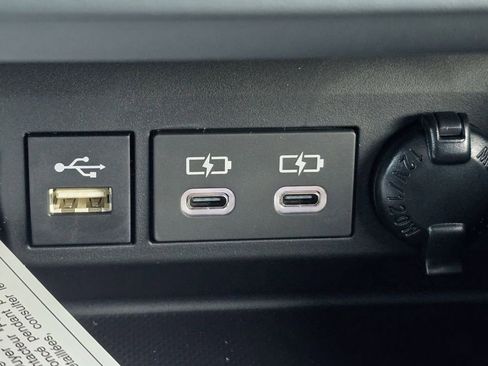 New 2026 Toyota Highlander Limited image 9