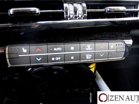 Used 2022 Toyota Mirai w/ Advanced Technology Package RWD image 18