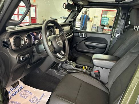 Used 2021 Jeep Wrangler Unlimited Sport AWD/4WD image 8