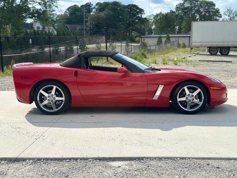 Used 2005 Chevrolet Corvette Convertible RWD image 6