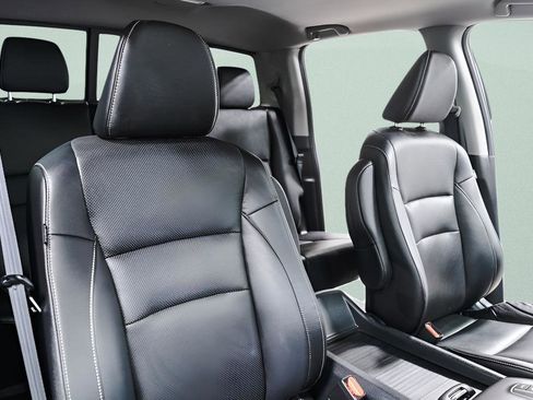 Used 2023 Honda Ridgeline RTL-E image 36