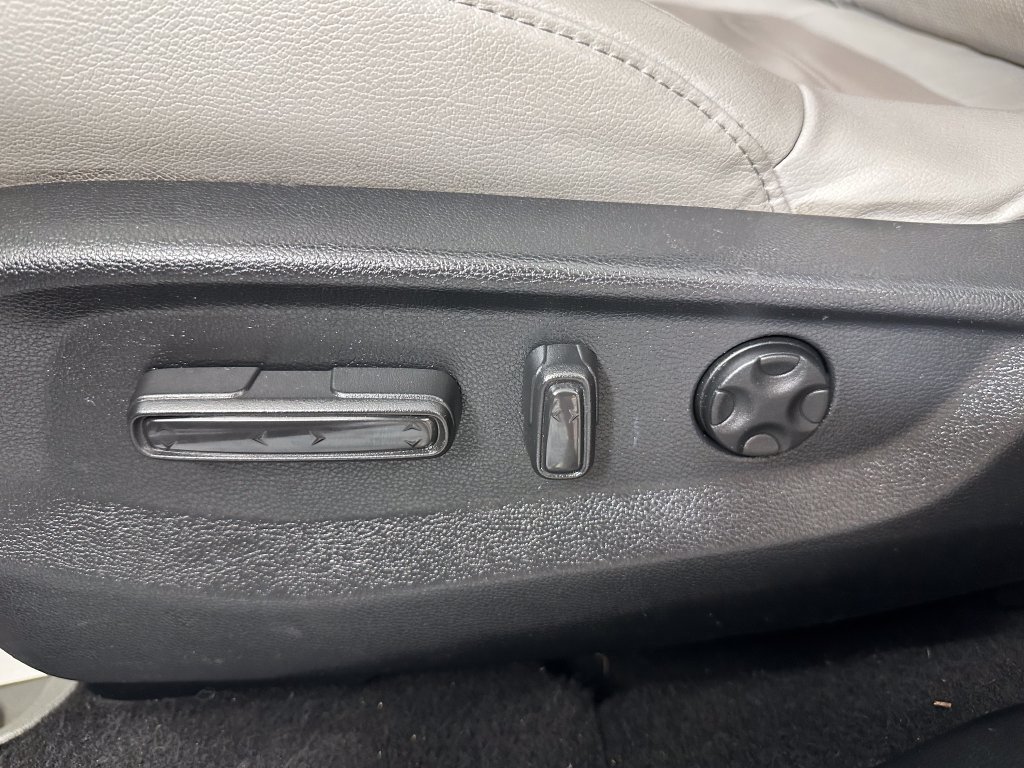 Used 2022 Honda CR-V EX-L image 18