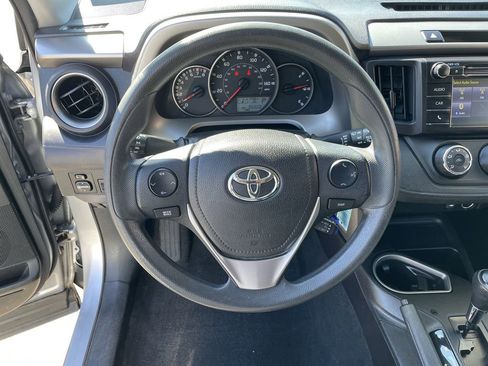 Used 2016 Toyota RAV4 LE image 16