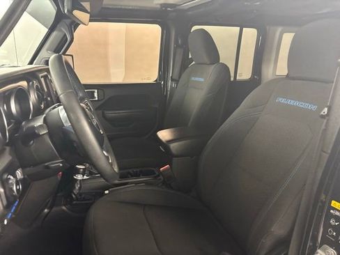Used 2023 Jeep Wrangler Unlimited Rubicon 4xe AWD/4WD image 14