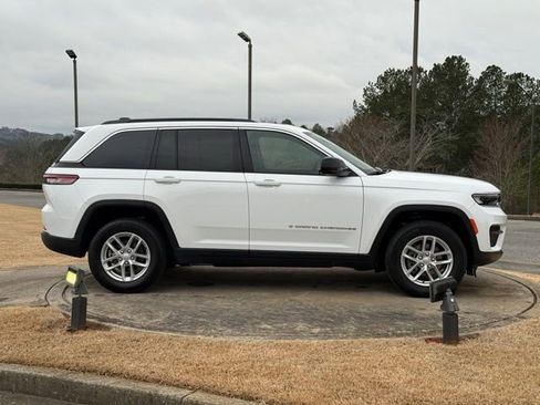 Certified 2024 Jeep Grand Cherokee Laredo X w/ Luxury Tech Group I image 7