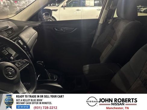 Used 2020 Nissan Rogue SV w/ Premium Package image 9