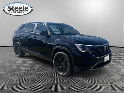 New 2026 Volkswagen Atlas Cross Sport SE FWD image 6
