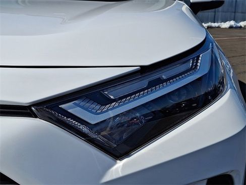 Used 2024 Toyota RAV4 XLE w/ Convenience Package image 9