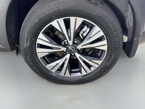 Used 2023 Nissan Rogue SV FWD image 37