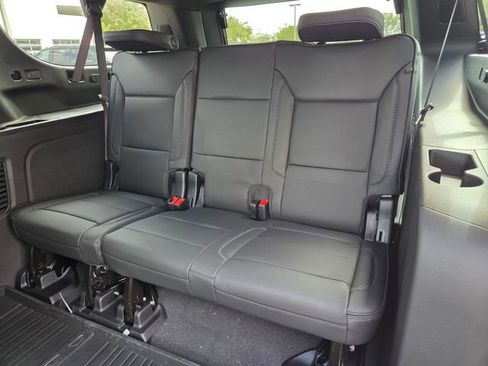 New 2026 GMC Yukon XL Denali w/ Denali Reserve Package image 7