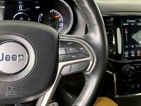 Used 2019 Jeep Grand Cherokee Limited w/ Luxury Group II image 18