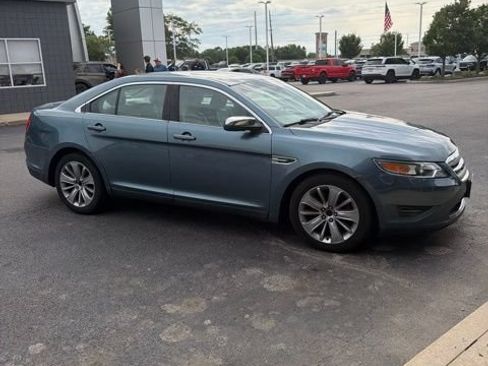 Used 2010 Ford Taurus Limited FWD image 4