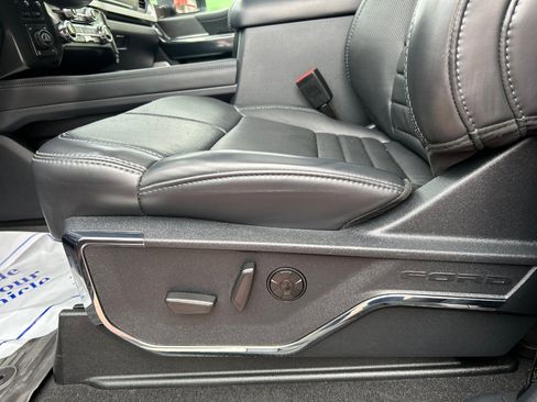 Used 2025 Ford F350 Platinum w/ Tremor Off-Road Package image 15