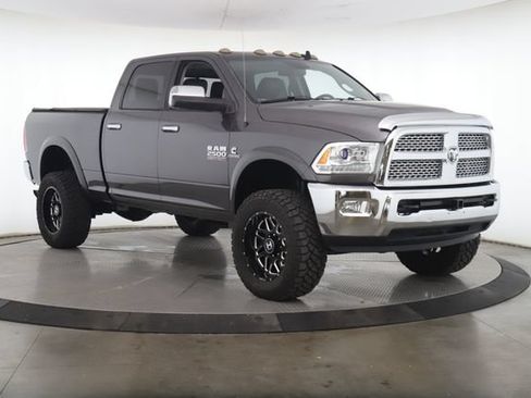 Used 2014 RAM 2500 Laramie w/ Convenience Group AWD/4WD image 2