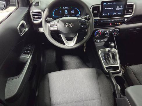 New 2026 Hyundai Venue SE FWD image 7