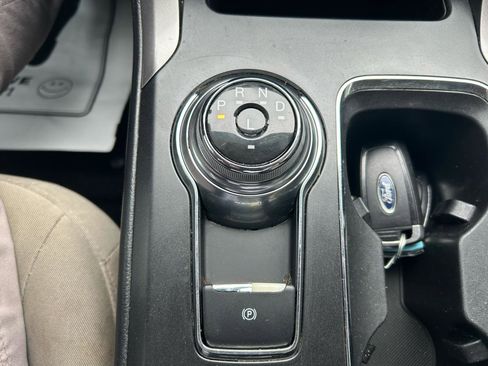 Used 2017 Ford Fusion S FWD image 25