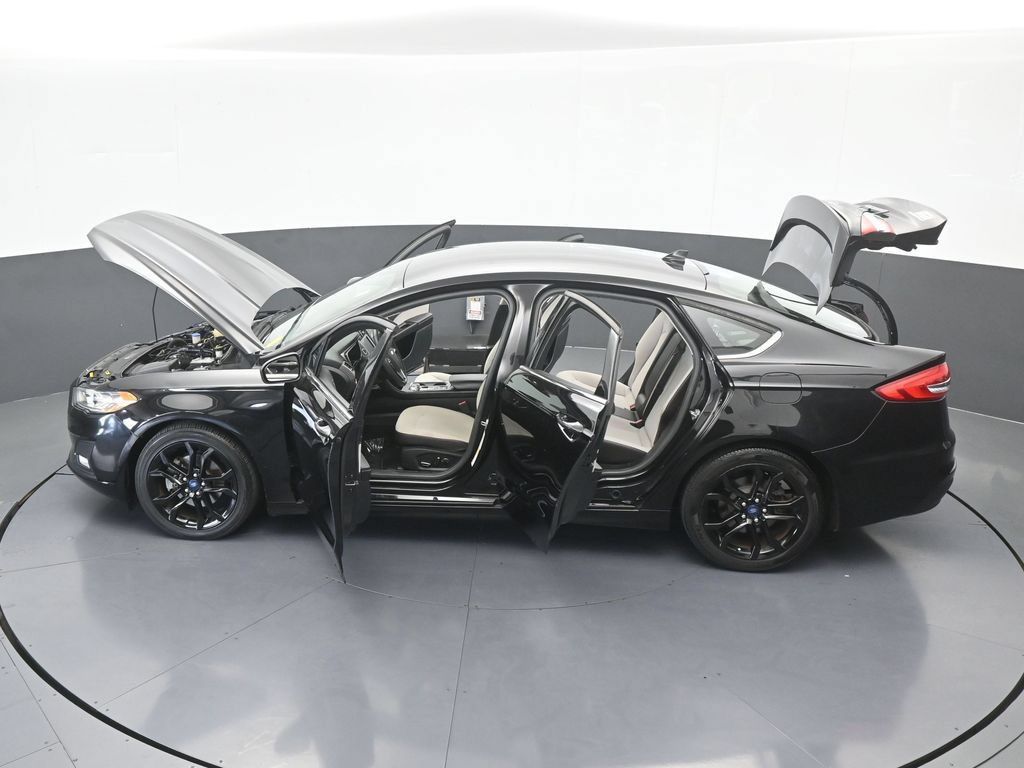 Used 2019 Ford Fusion SE w/ Equipment Group 151A FWD image 69