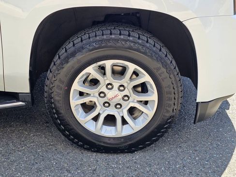 Used 2019 GMC Yukon SLT w/ Open Road Package AWD/4WD image 48