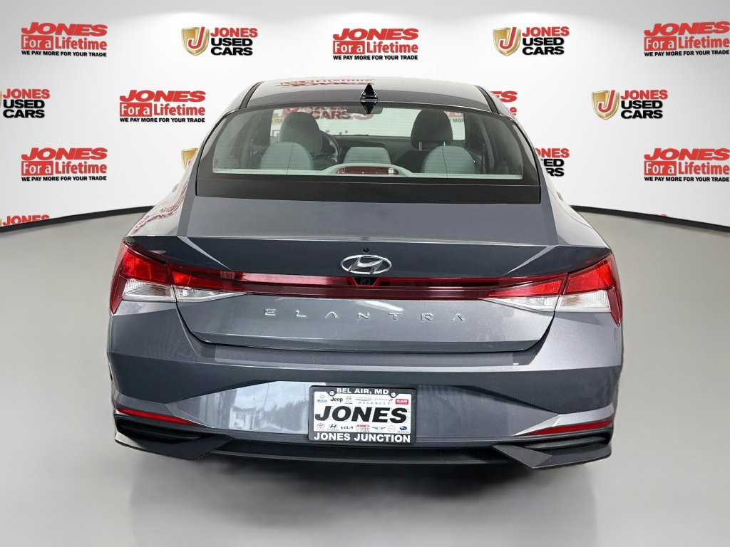 Certified 2023 Hyundai Elantra SEL w/ Convenience Package FWD image 16