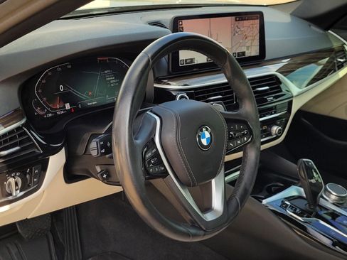 Certified 2023 BMW 530i w/ Convenience Package image 27