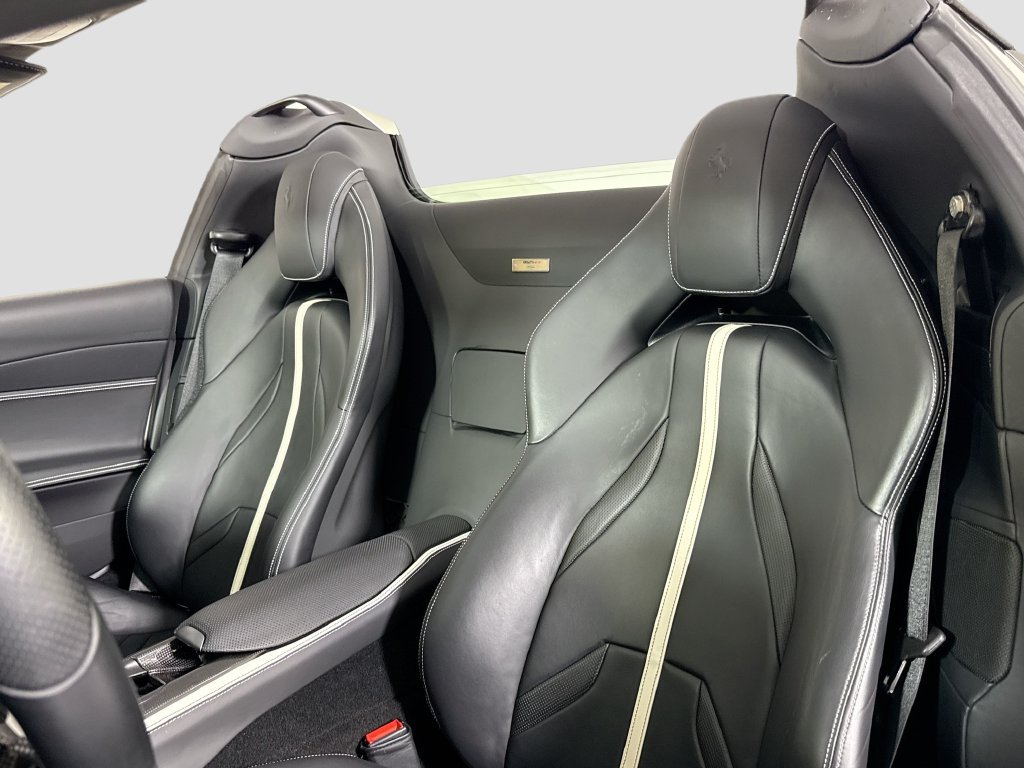 Certified 2021 Ferrari 812 GTS RWD image 5