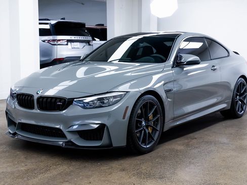 Used 2020 BMW M4 CS image 3