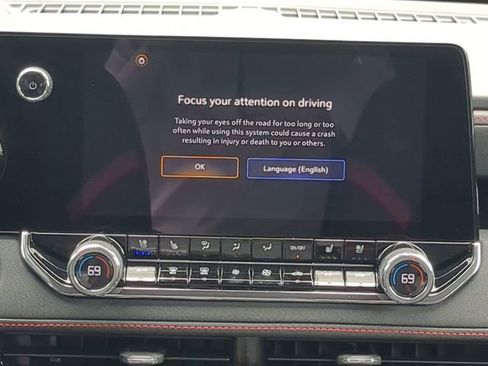 Certified 2025 Chevrolet Colorado Z71 w/ Z71 Convenience Package 2 image 17