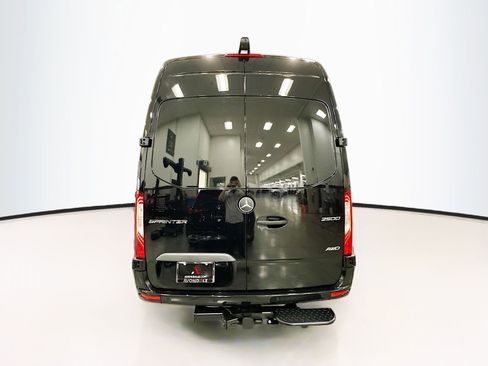 Used 2026 Mercedes-Benz Sprinter 2500 image 7