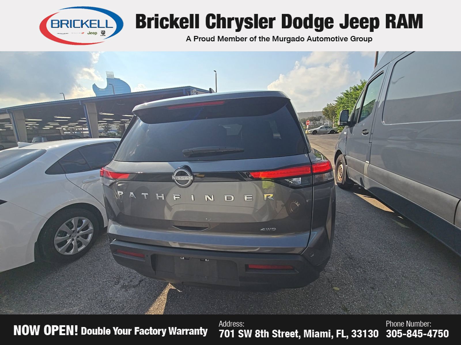 Used 2024 Nissan Pathfinder S AWD/4WD image 17