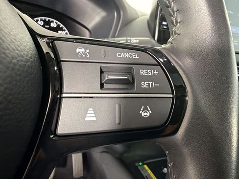 Used 2024 Honda HR-V EX-L image 32