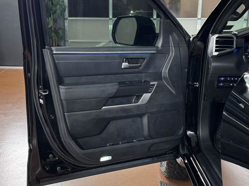 Used 2023 Toyota Tundra Platinum image 17