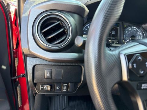 Used 2023 Toyota Tacoma TRD Sport w/ Technology Package RWD image 28