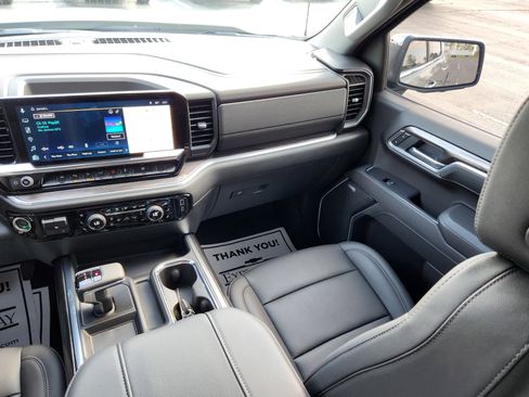 Used 2026 Chevrolet Silverado 1500 LTZ image 15