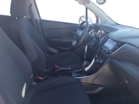 Used 2017 Chevrolet Trax LS image 16