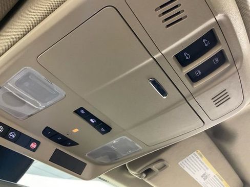 Used 2018 Buick Envision Essence image 25