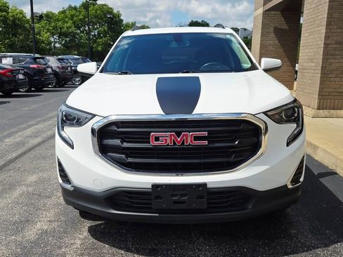 Used 2019 GMC Terrain SLE w/ Driver Convenience Package image 2
