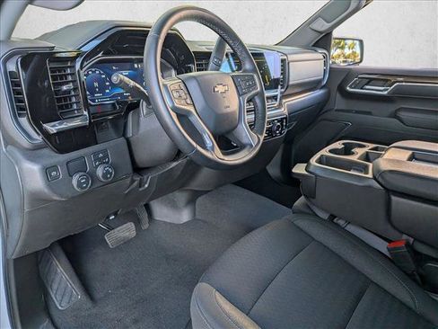 Used 2023 Chevrolet Silverado 1500 LT image 8