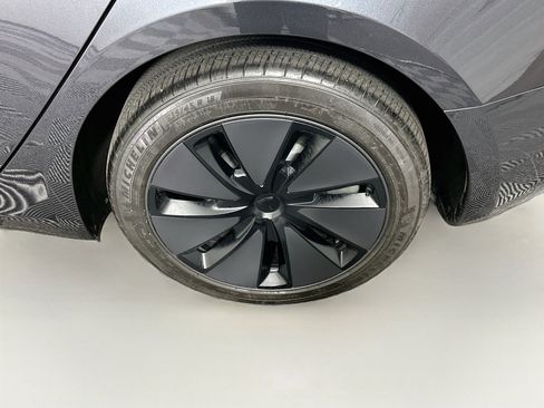 Used 2025 Tesla Model 3 Long Range RWD image 11