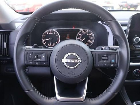 Certified 2025 Nissan Pathfinder SV AWD/4WD image 12