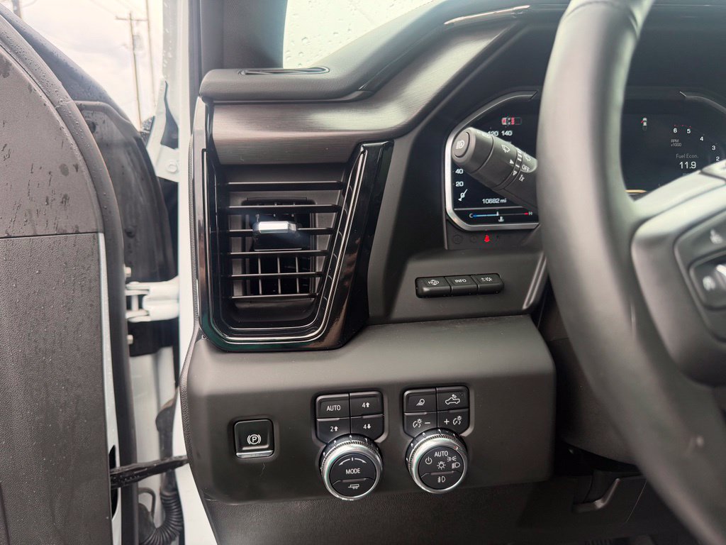 Used 2025 GMC Sierra 2500 AT4 w/ AT4 Premium Plus Package AWD/4WD image 24