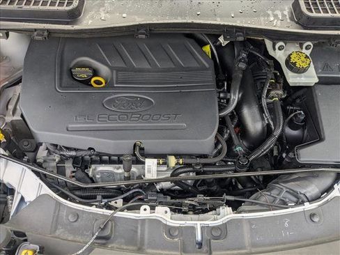 Used 2017 Ford Escape SE w/ Equipment Group 201A image 21