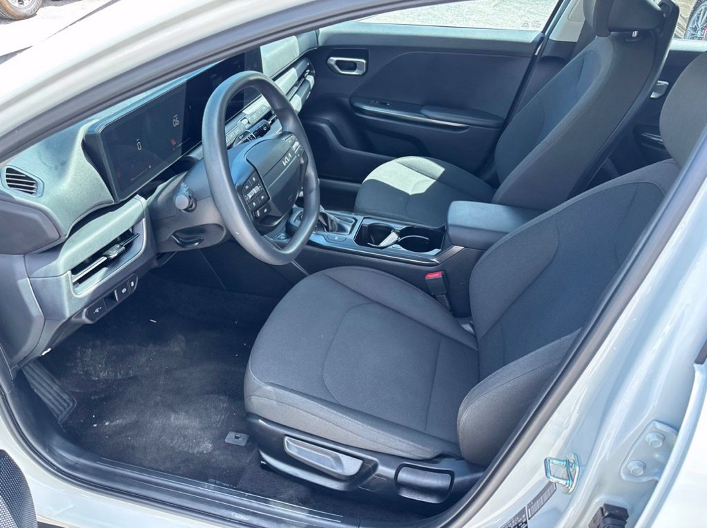 Used 2026 Kia K4 FWD image 4