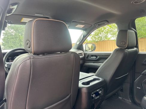Used 2025 GMC Yukon XL Elevation AWD/4WD image 25